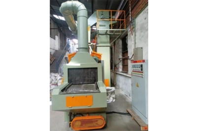 Crawler through shot blasting cleaning machine